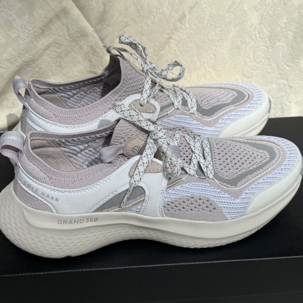 Cole Haan Women’s ZERØGRAND Outpace Stitchlite Running Shoe NEW Lilac and White